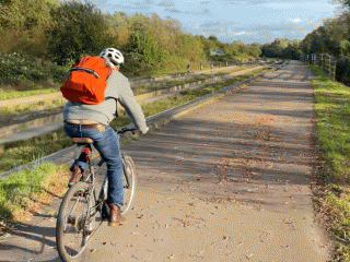 cycling Cambridgeshire busway