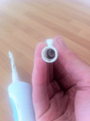 An electric toothbrush head shouldn't be hollow